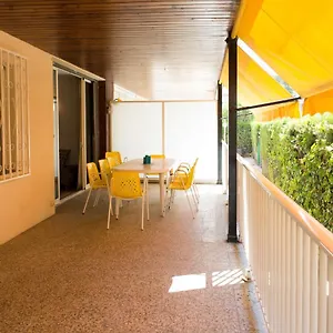 https://apartamento-wifi-free-piscina-50-m-playa.catalonia-hotels.com